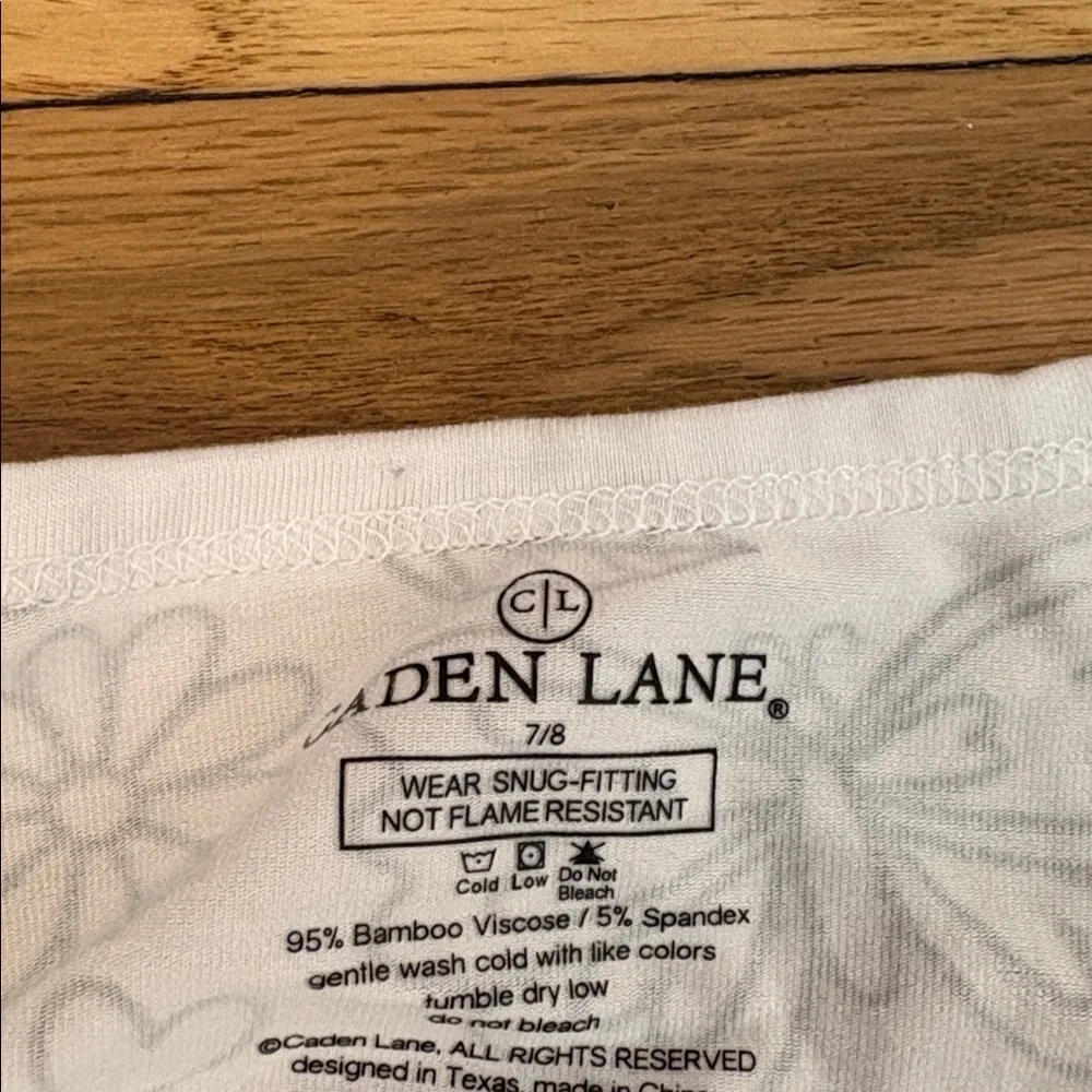 Caden Lane Color Me Pajama Two Piece Set in Floral Flutter Size 7/8 Bamboo